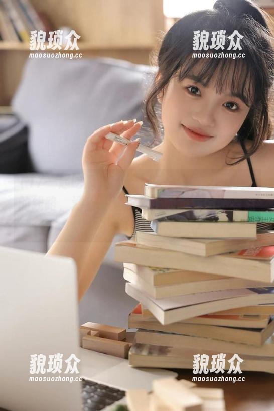 委托“17一起吃瓜”打造的线路，涵盖了尴尬至上的路线图，有点奇妙。