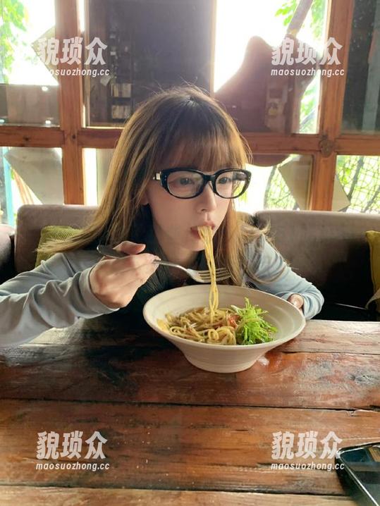 51吃瓜 忘了那些传统入口,51吃瓜的苹果下载让人目瞪口呆!
