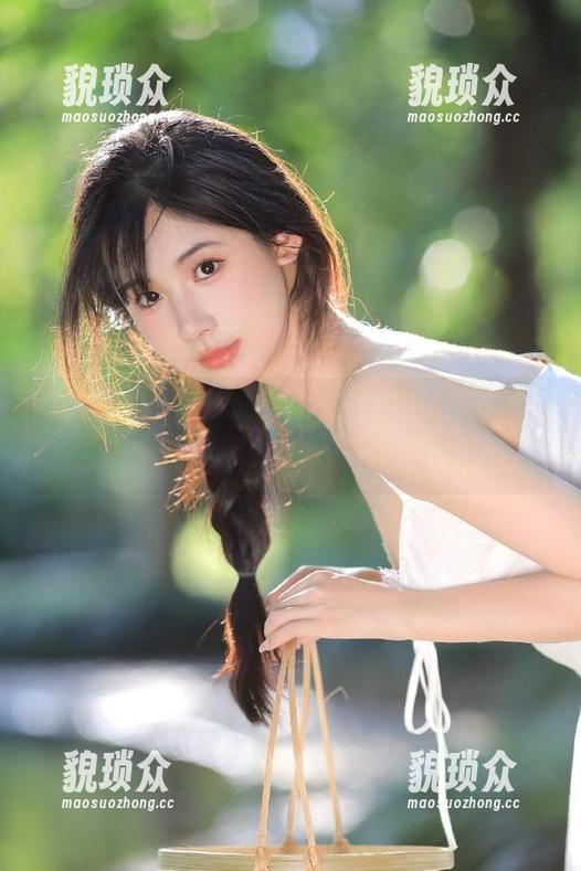 当无聊依赖cgwapp，瞬间变身八卦专家，仿佛我妈的直播间！