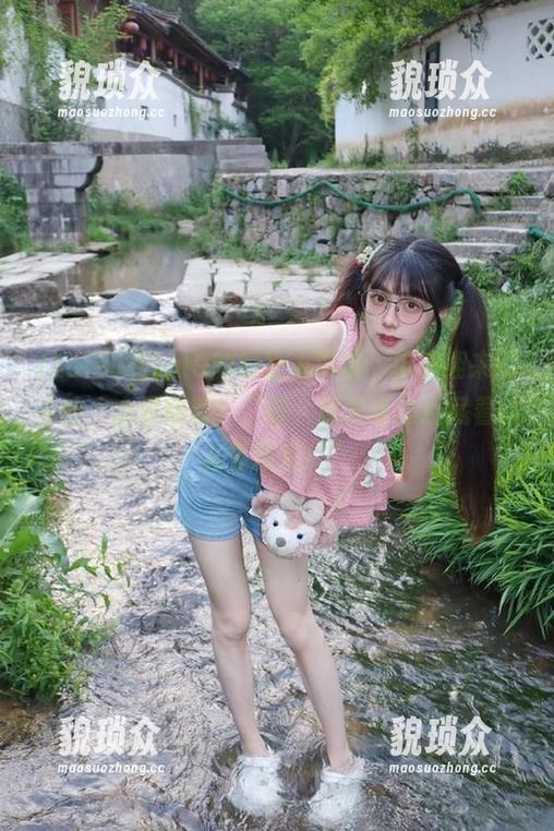 在tai9的地址上游荡，瓜皮翻来覆去的，心里想着：“噢，原来身边还藏着那么多精彩！”