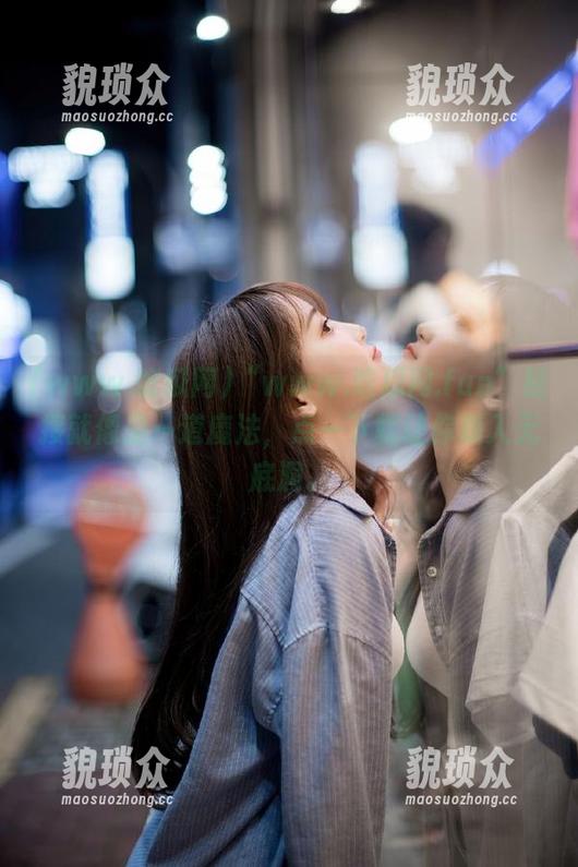 “www.吃瓜网.fun”链接就像是一道魔法，点一下就让你跌入无底洞。