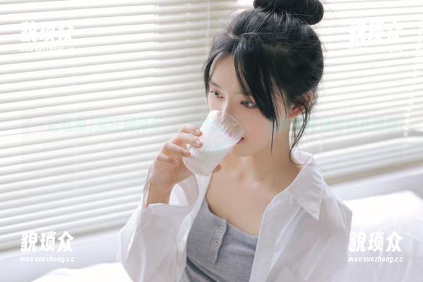 疯狂刷网页，“一起吃瓜2”完整版视频看得我眼睛发晕