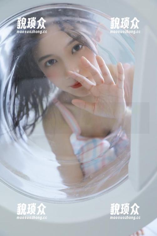 又是一天在吃瓜天堂刷视频，看得我心里痒痒的，真妙。