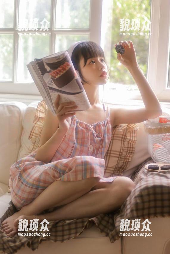 走进“明星黑料”入口，发现这瓜比我家冰箱里的还多，都快撑爆了！