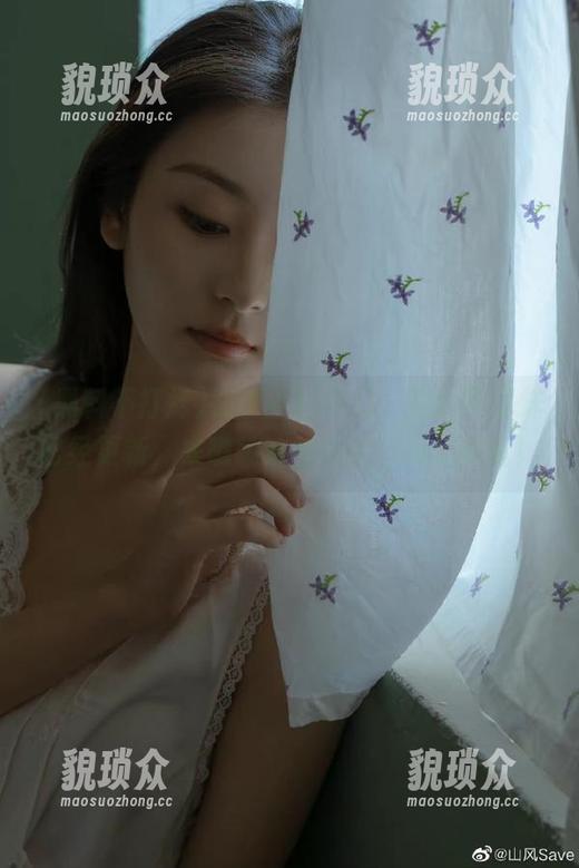 知乎小伙伴们，黑料不打烊已经更新，来瞧瞧这些字里行间的火花！