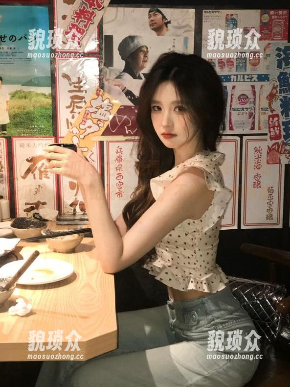 白天低调，夜晚登录黑料吃瓜网，爆网站的信息潮，不想瞟一眼都难！